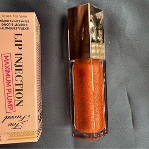 Fenty Beauty Gloss Bomb in Fenty Glow Fantasy and Too Faved mini lip injection